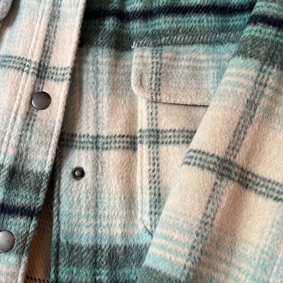 Oversized shacket - Picture 2 of 3